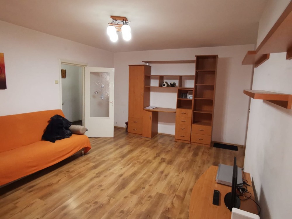 Apartament cu o camera de inchiriat Micro 13